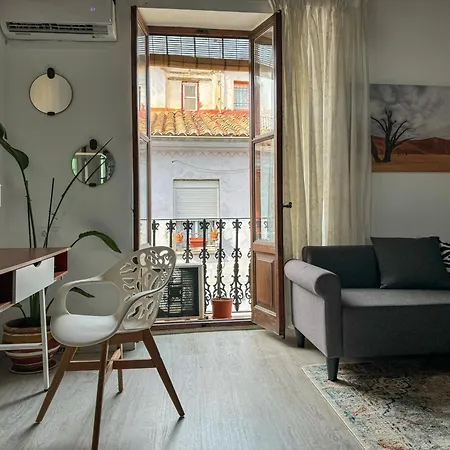 Apartment Modern Center